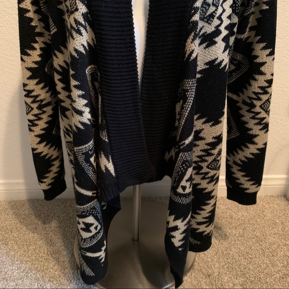Aztec print cardigan - Picture 3 of 6